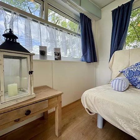 Tiny House An Der Pferdekoppel Velgast